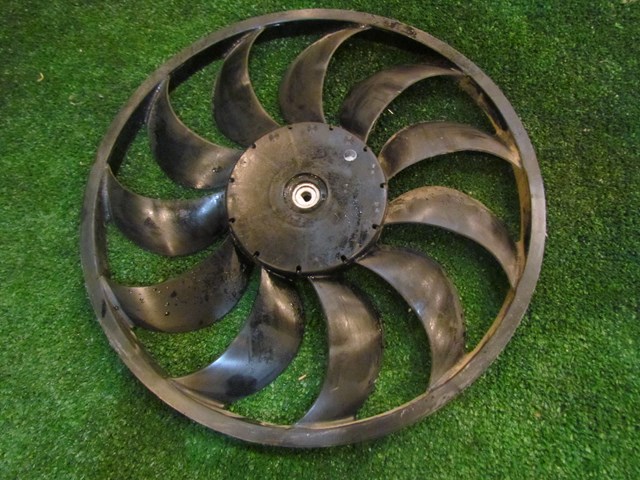 2014 Nissan 370z LH Driver Radiator Fan Blade-Blade Only