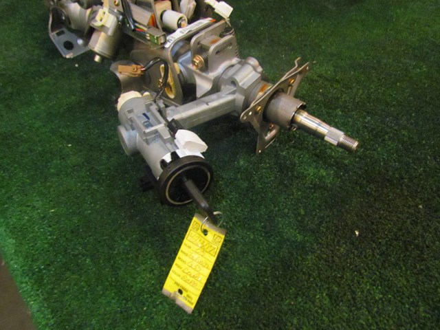 2005 Infiniti G35 Coupe MT Steering Column w/Key