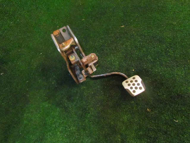 2005 Infiniti G35 Coupe Clutch Pedal