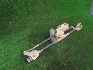 2001 Lexus IS300 Windshield Wiper Motor & Linkage 85110 53030