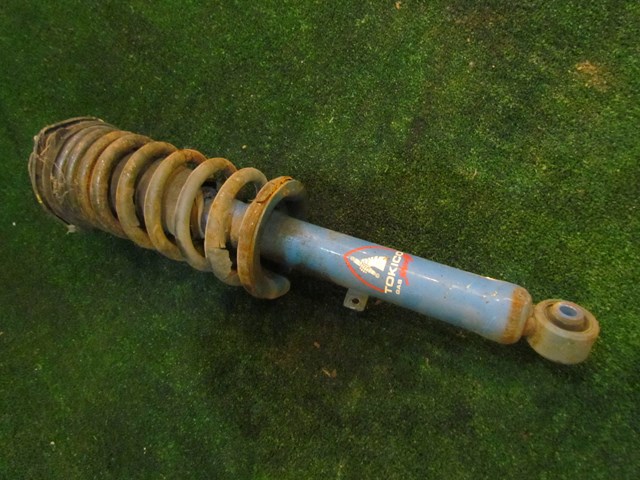 2001 Lexus IS300 Front RH Tokico Strut