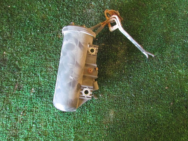 2001 Lexus IS300 Fuel Vapor Canister 25719 46040