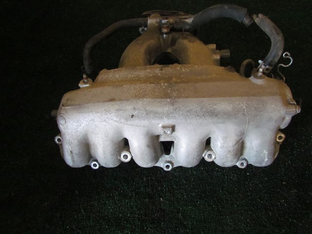 2001 Lexus IS300 Upper Intake Manifold
