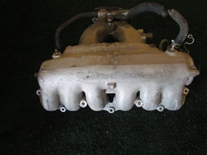 2001 Lexus IS300 Upper Intake Manifold