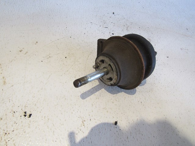2001 Lexus IS300 LH Driver Engine Mount
