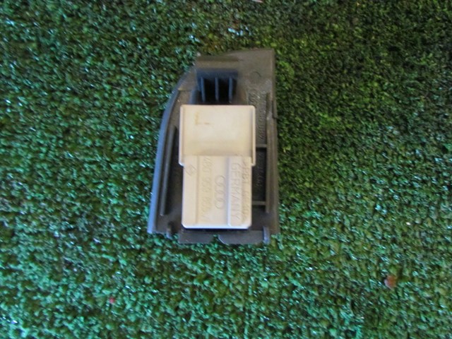 2005 Audi Allroad Rear LH Driver Window Switch 4B0 959 521