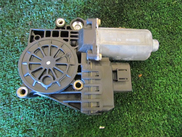 2005 Audi Allroad Front RH Passenger Window Motor