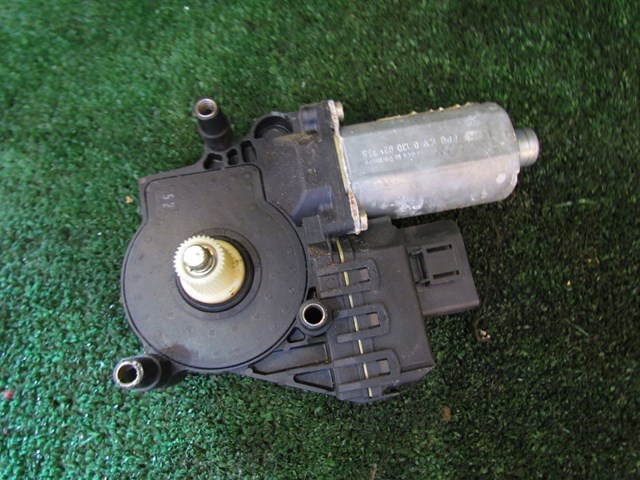 2005 Audi Allroad Front LH Driver Window Motor