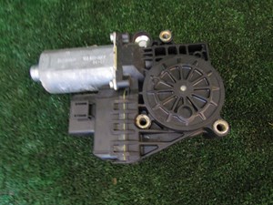 2005 Audi Allroad Front LH Driver Window Motor