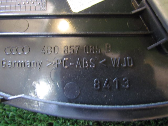 2005 Audi Allroad LH Driver Fuse Box Cover 4B0 857 085 B