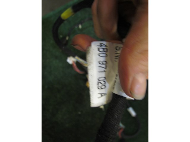 2005 Audi Allroad Front RH Passenger Door Wiring 4B0 971 029 A