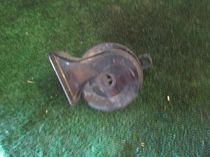 2005 Audi Allroad LH Driver Horn