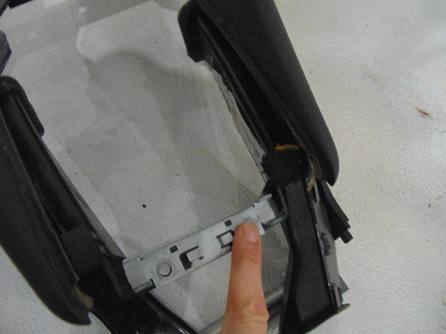 2005 Audi Allroad Center Console Dash Portion 4B0 863 241 M -See photos