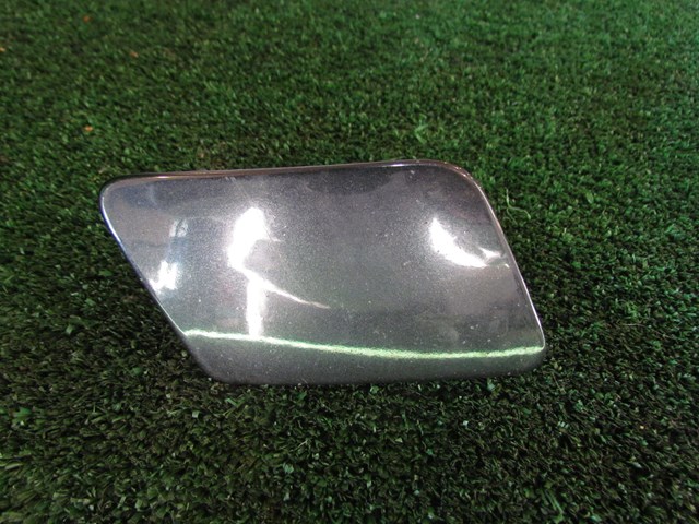 2005 Audi Allroad RH Passenger Headlight Washer Cover