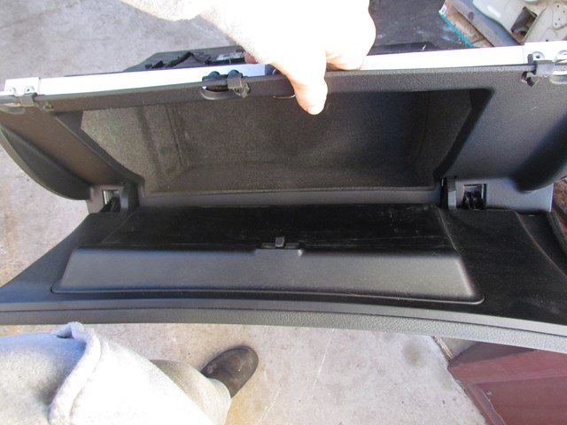 2005 Audi Allroad RH Passenger Glove Box