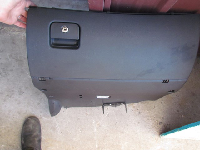 2005 Audi Allroad RH Passenger Glove Box