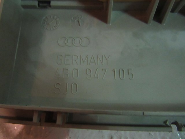 2005 Audi Allroad Dome LIght 4B0 947 105