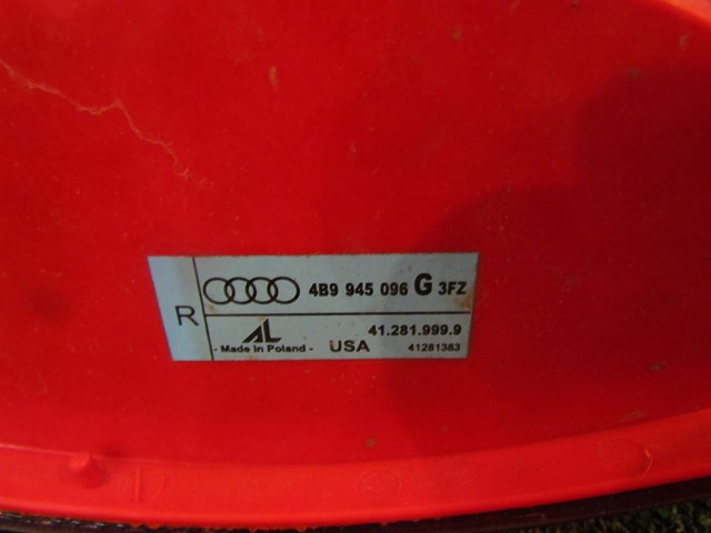 2005 Audi Allroad 4.2 RH Passenger Tail Light