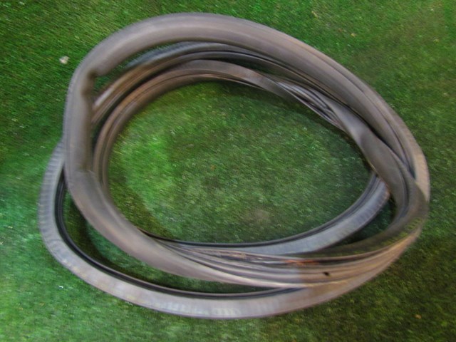 2005 Audi Allroad Rear RH Door Seal on Body