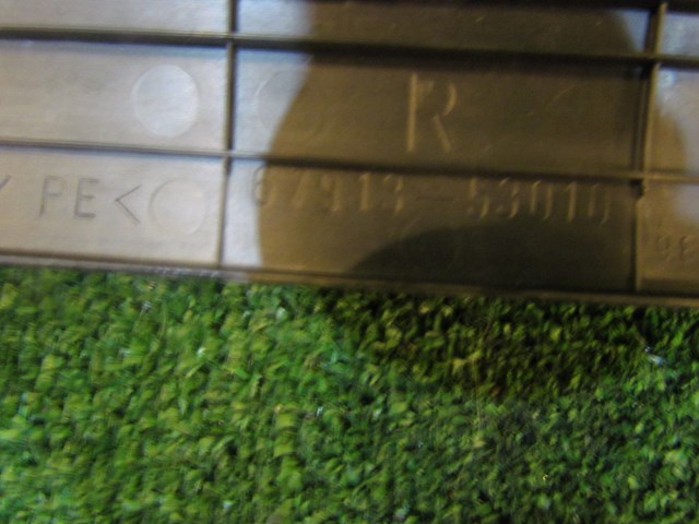 2001 Lexus IS300 Front RH Door Sill Scuff Plate 67913 53010