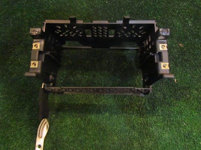 2005 Audi Allroad Radio Bracket Mount 4B0 858 075 C