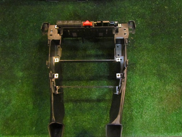 2005 Audi Allroad Hazard & Suspension Buttons