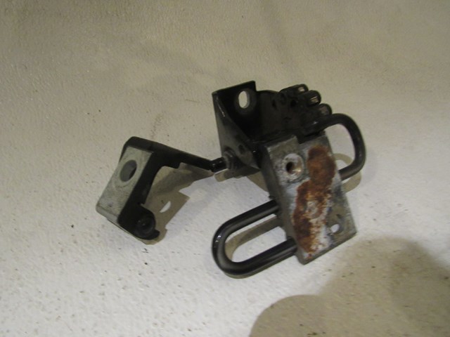 2005 Audi Allroad Front RH Passenger Door Hinges