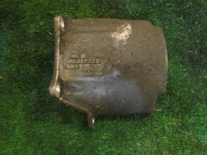 2005 Audi Allroad 4.2 Front RH Axle Shield 4B0 407 722