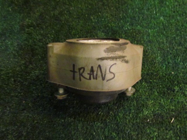 2005 Audi Allroad 4.2L RH Passenger Transmission Mount