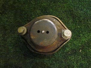 2005 Audi Allroad 4.2L RH Passenger Transmission Mount