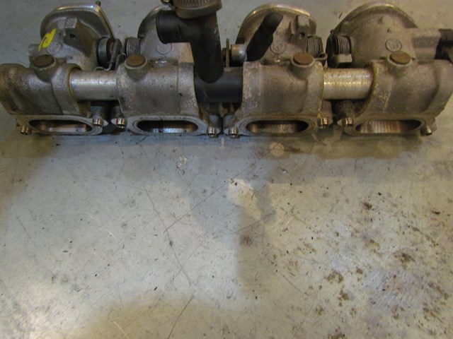 2000 BMW M5 S62 V8 RH Passenger Throttle Bodies