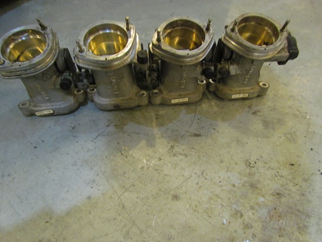 2000 BMW M5 S62 LH Driver Throttle Bodies