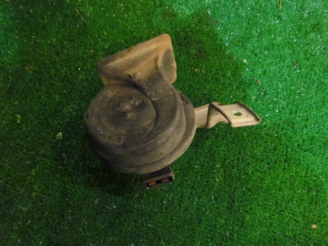 2001 Audi A8L D2 RH Horn