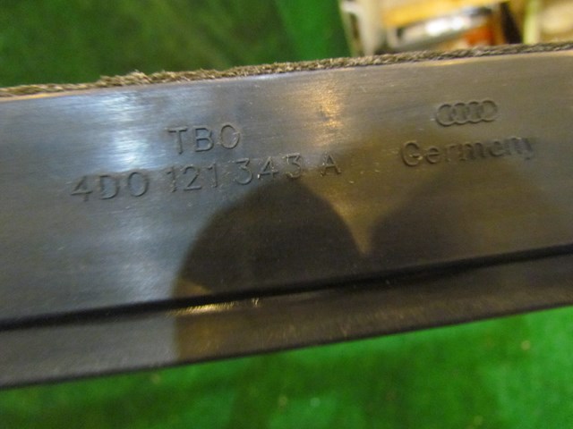 2001 Audi A8L D2 RH Radiator Shroud Fan Cover 4D0 121 343 A