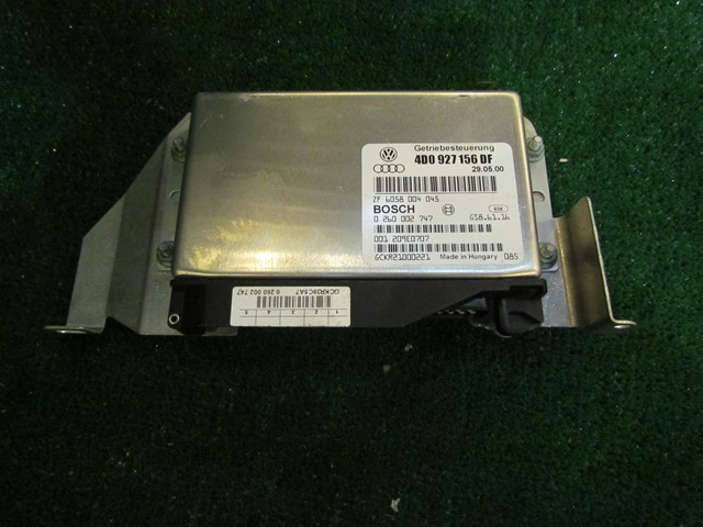 2001 Audi A8L D2 TCM Transmission Control Module 4D0 927 156 DF