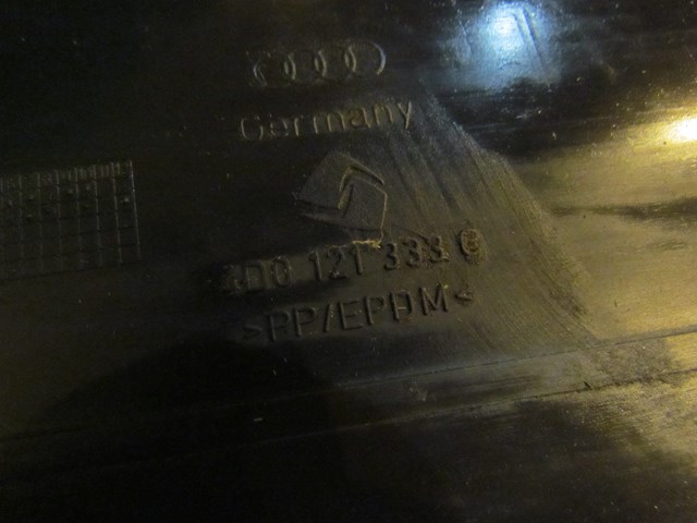 2001 Audi A8L D2 Air Duct 4D0 121 333