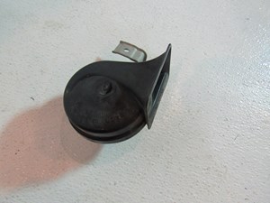 2001 Audi A8L D2 LH Driver Horn