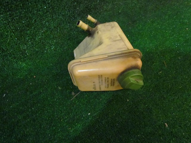 2001 Audi A8L D2 Power Steering Fluid Reservoir