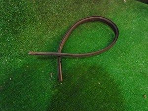 2001 Audi A8L D2 Front LH Door Seal Found on Chrome Trim
