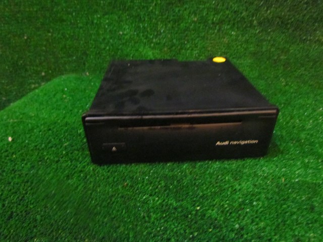 2001 Audi A8L D2 Navigation Reader