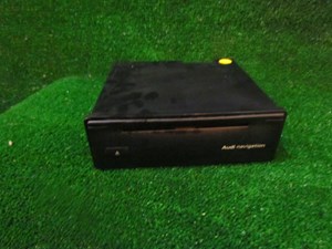 2001 Audi A8L D2 Navigation Reader