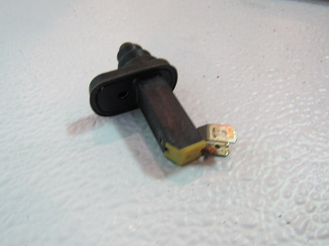 2001 Audi A8L D2 Hood Alarm Switch 4D0 947 561