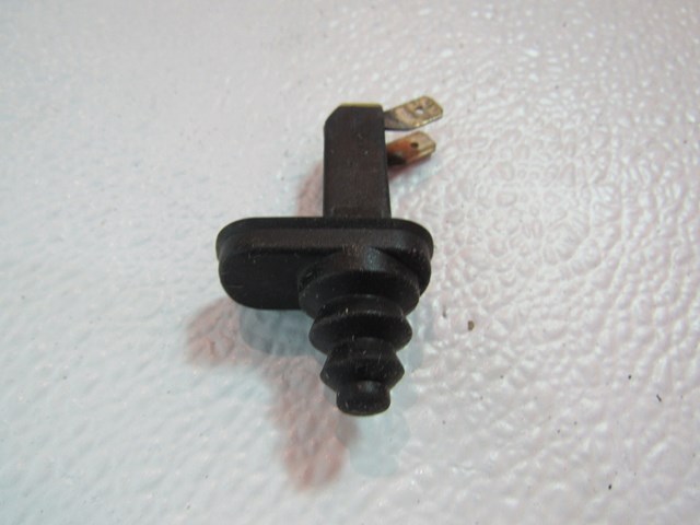 2001 Audi A8L D2 Hood Alarm Switch 4D0 947 561