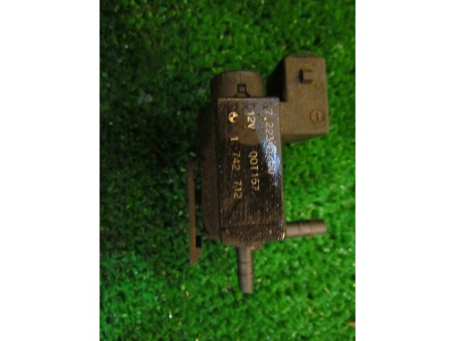 2000 BMW M5 E39 Electric Vacuum Solenoid Valve OEM 72234100