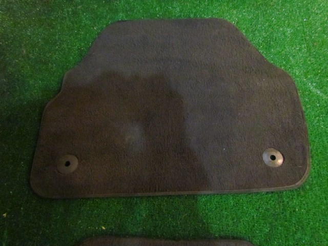 2005 Audi Allroad Rear Floor Mat Set