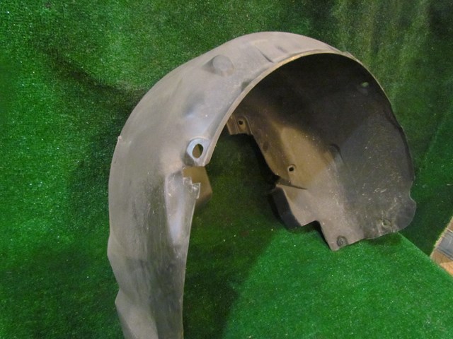 2001 Audi A8L Rear RH Passenger Fender Liner 4D0 810 172 A