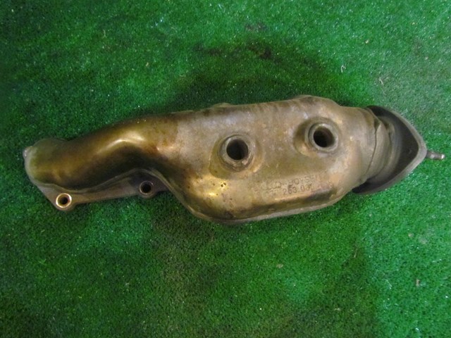 2001 Audi A8L D2 LH Driver Exhaust Manifold
