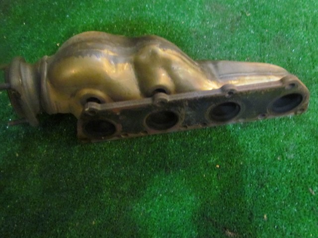 2001 Audi A8L D2 Front RH Passenger Exhaust Manifold