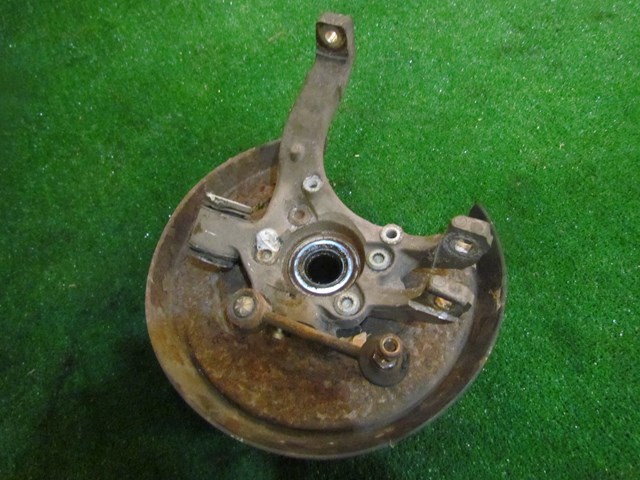 2001 Audi A8L D2 Rear LH Driver Spindle