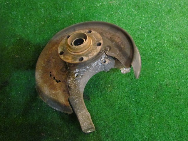 2001 Audi A8L D2 Rear LH Driver Spindle